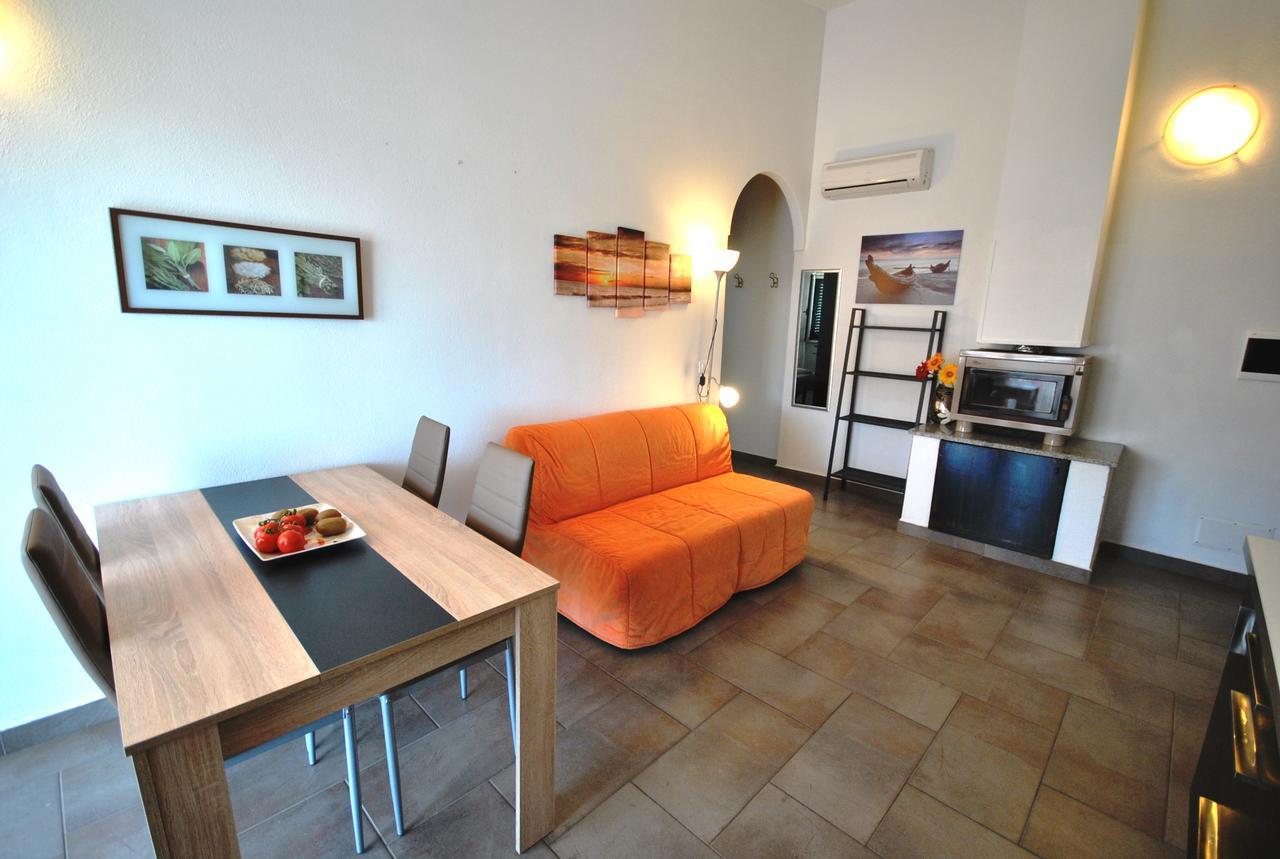 Holiday Residence Rifugio Orosei Bagian luar foto